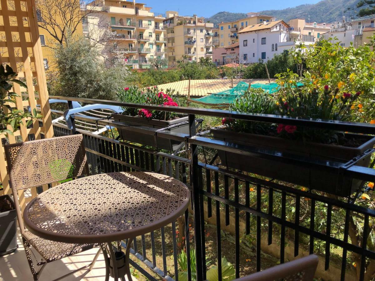 Appartamento Le Zagare Sorrento Exteriör bild